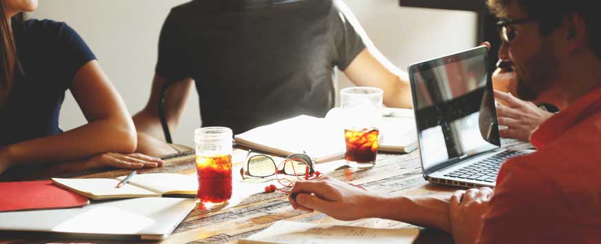 Online Employee Engagement Survey Process Ablauf von Mitarbeiterbefragungen in Unternehmen