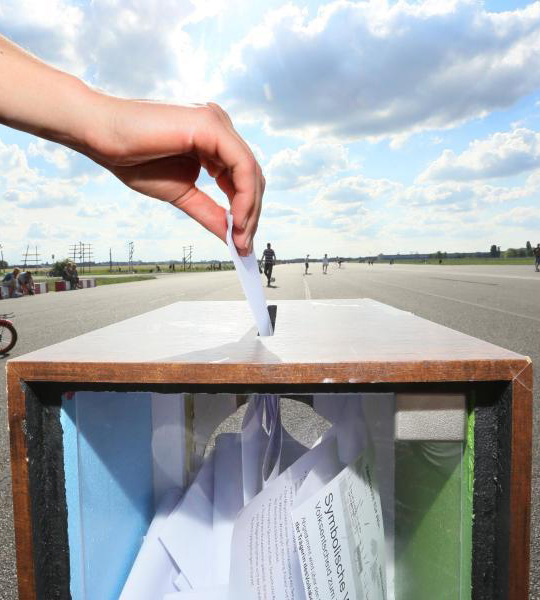 Nachvollziehbarkeit und Öffentlichkeitsprinzip bei der Online-Wahl mit POLYAS So wird das Öffentlichkeitsprinzip bei einer Online-Wahl mit POLYAS umgesetzt